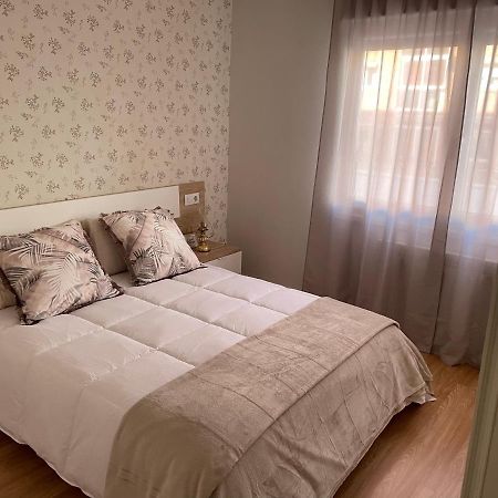 Apartamento Cuatro Estaciones Calahorra Esterno foto