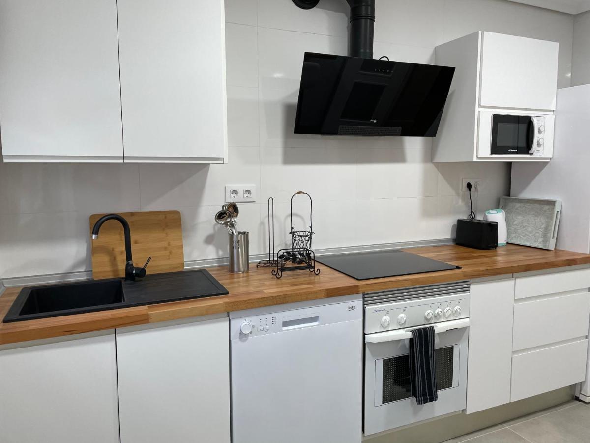 Apartamento Cuatro Estaciones Calahorra Esterno foto