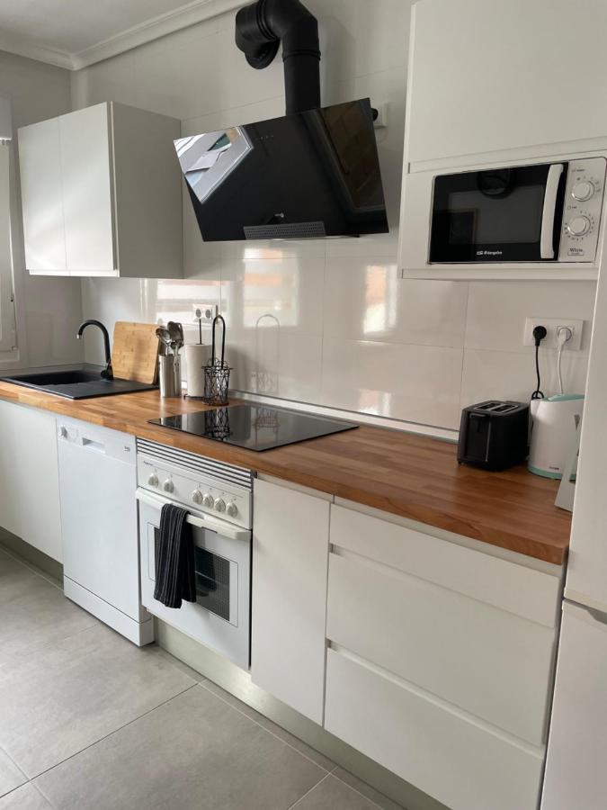 Apartamento Cuatro Estaciones Calahorra Esterno foto
